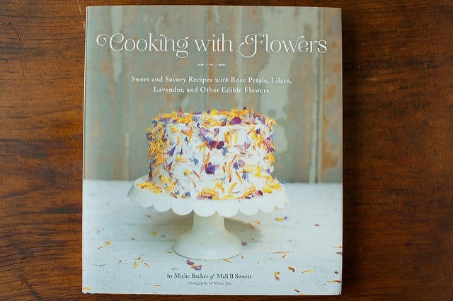 Your Guide To Edible Flowers - Cora & Pate