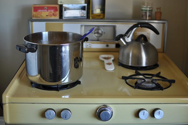 Flat Top Grill Setup on Glass Ceramic Range Stove 