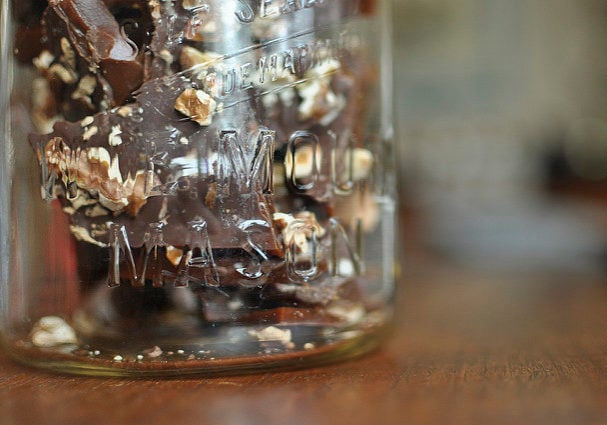 burnt sugar toffee in a jar